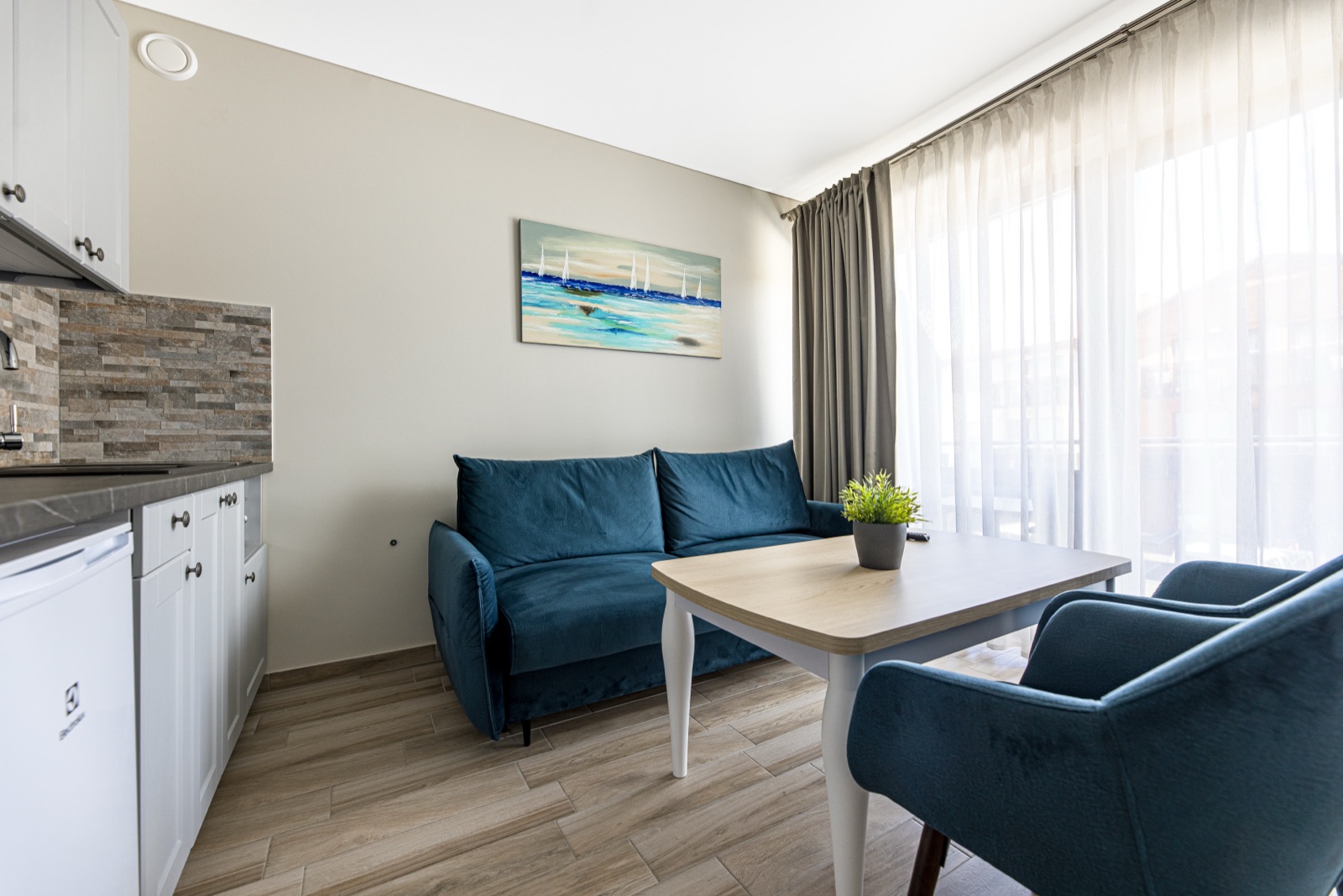 Keturvietis Delux Premium 2x2